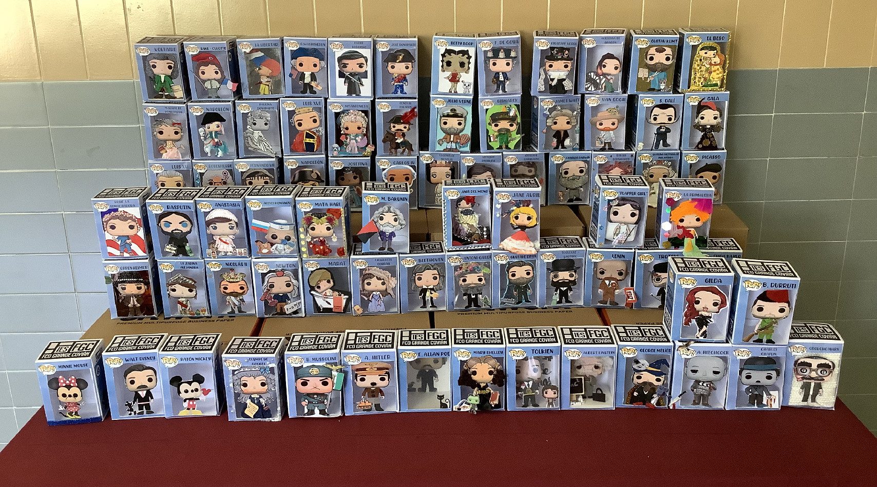 Funkos Históricos Solidarios