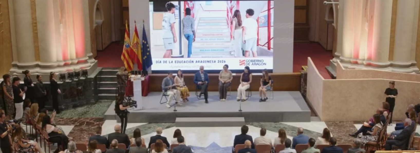 Mesa redonda sobre internacionalización educativa